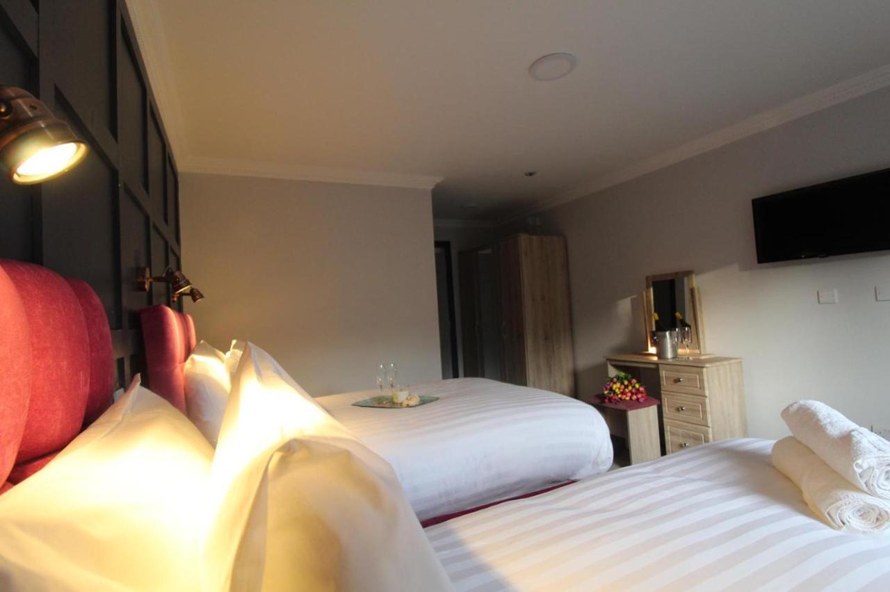 The Dutch Tulip Hostel Mallow Buitenkant foto